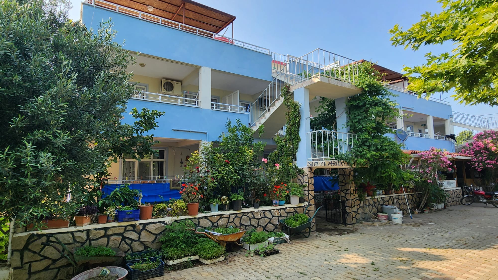 dilek pansiyon gökçeada