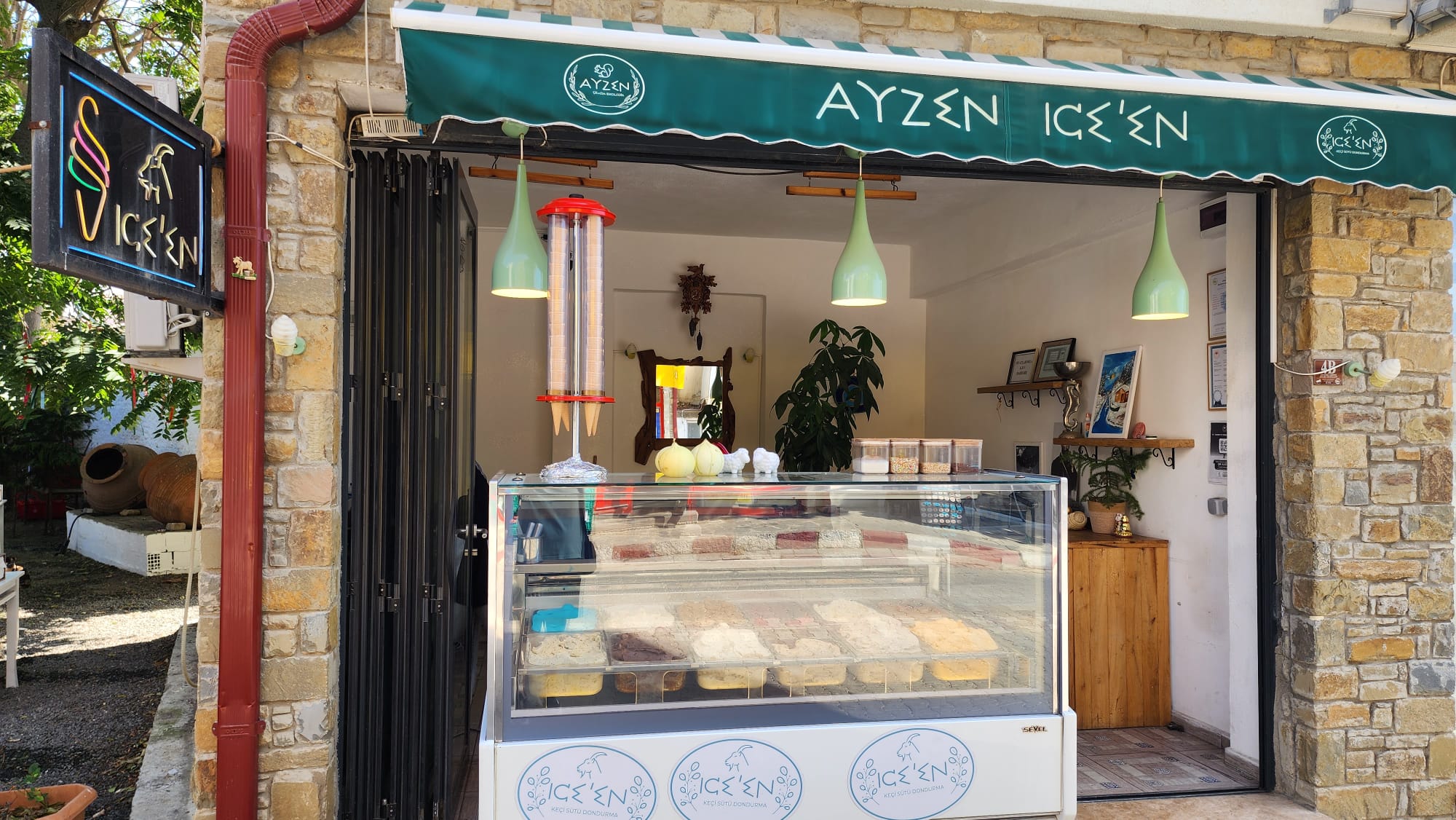 AYZEN Keçi Sütü Dondurma