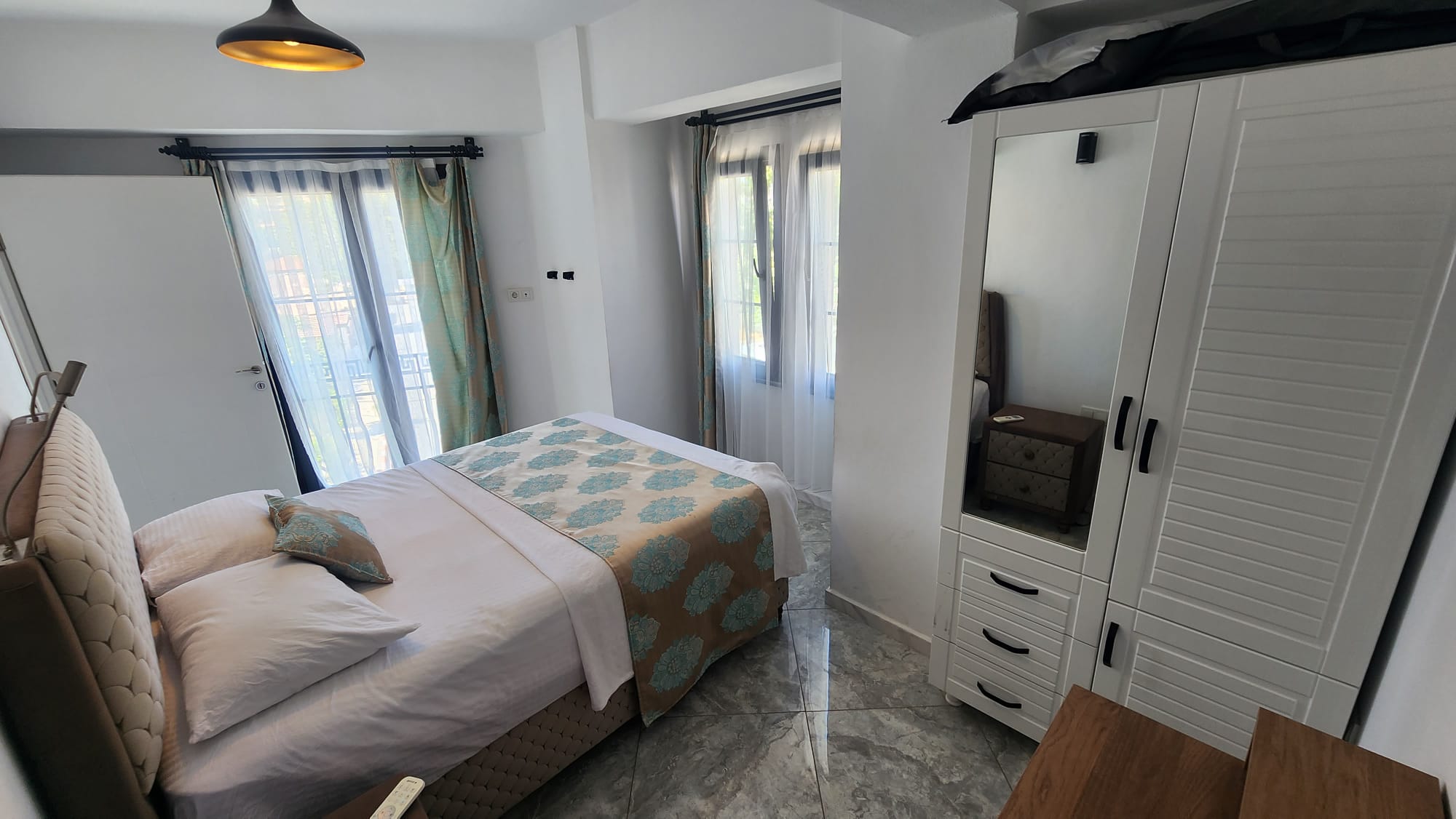 WhatsApp Image 2025-09-26 at 20.04.43 (1)