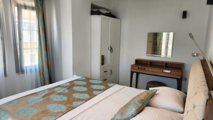 WhatsApp Image 2025-09-26 at 20.04.44 (1)