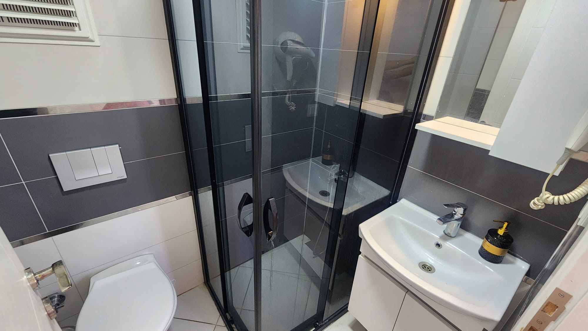 WhatsApp Image 2025-09-26 at 20.04.47 (4)