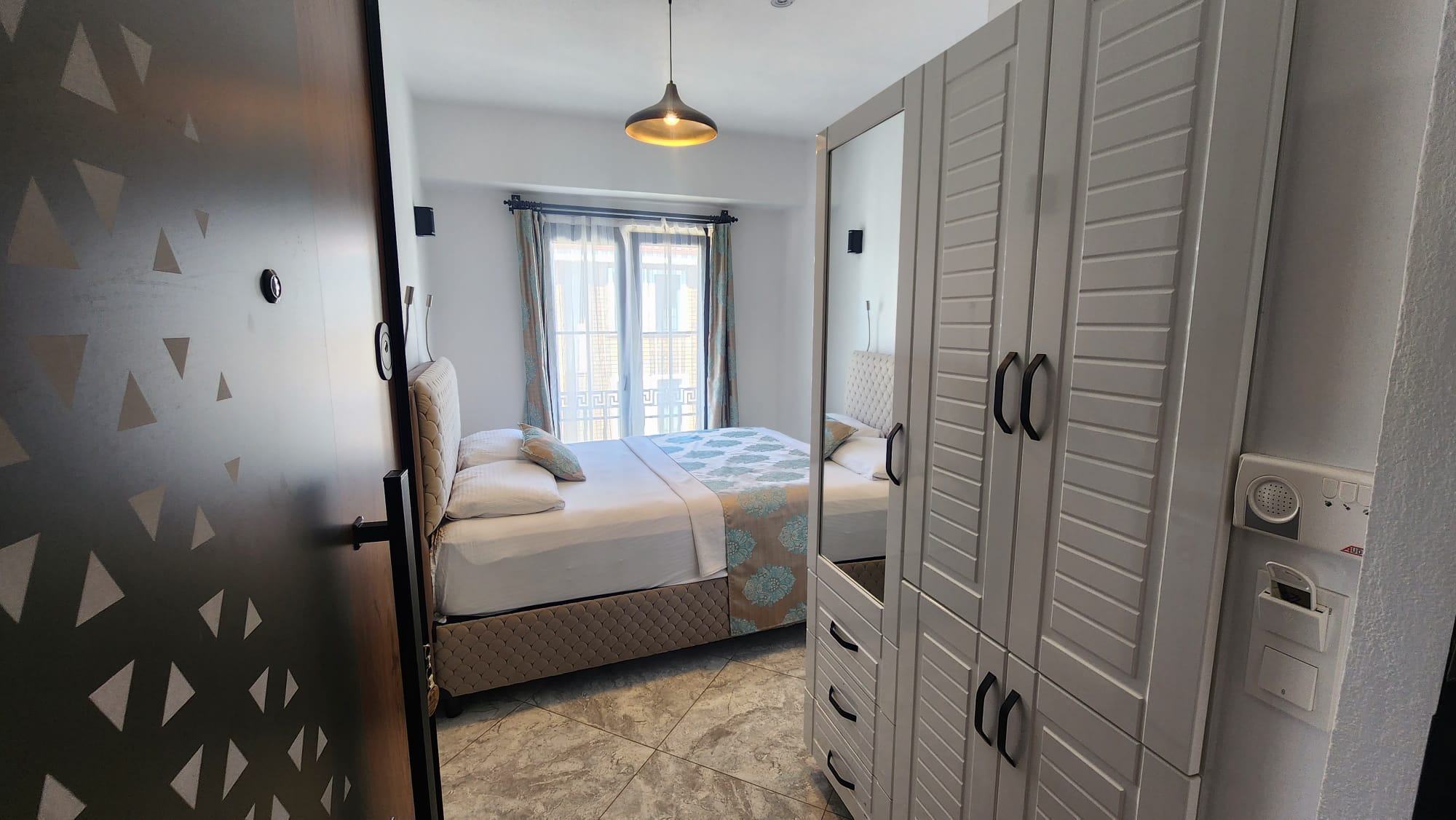 WhatsApp Image 2025-09-26 at 20.04.49 (4)